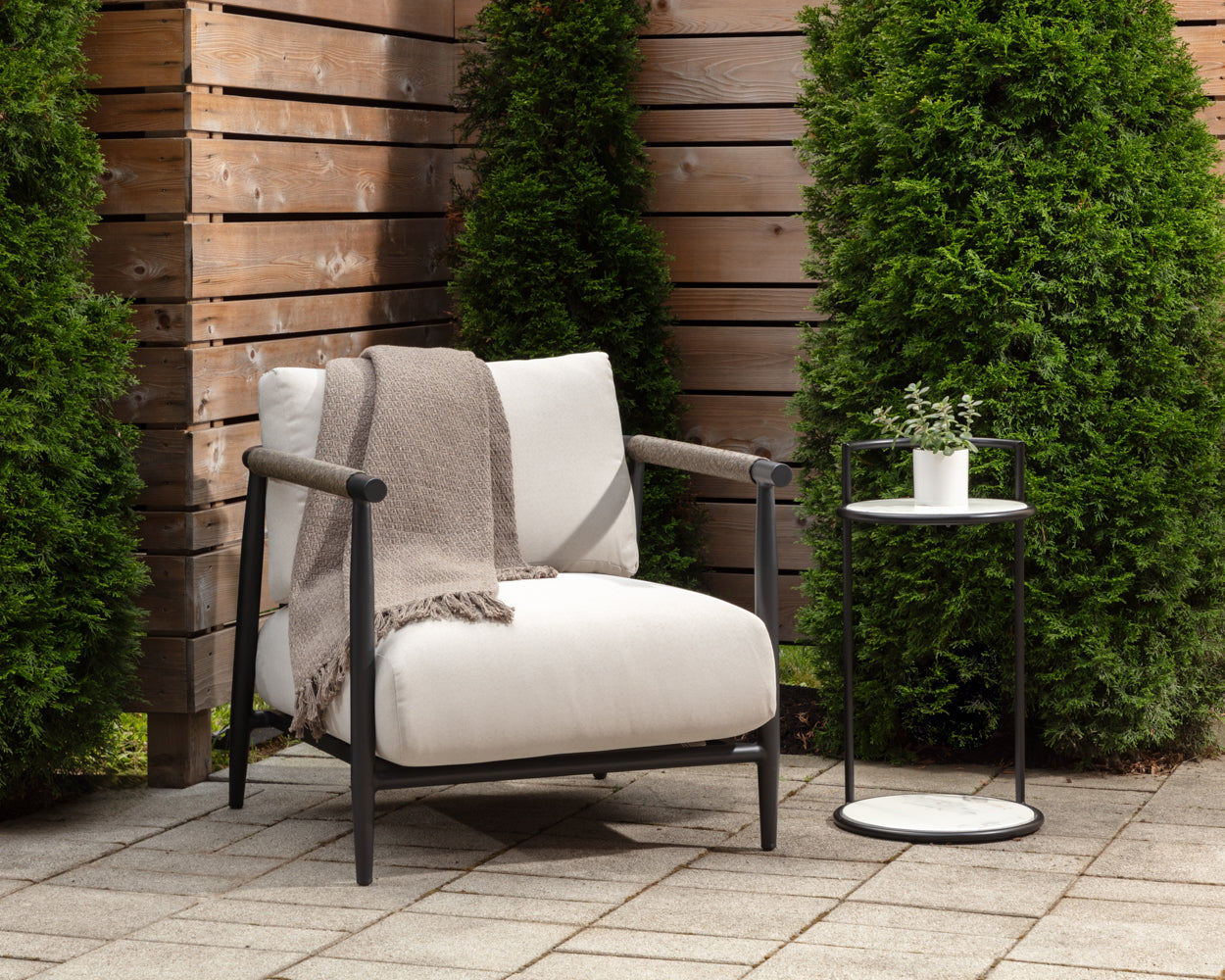 Muros Lounge Chair - chic lounge chairs for gardens | Image 2 | InSTYLE Home & Rugs
