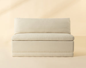 Donatella Banquette - elegant banquettes for modern spaces | Image 2 | InSTYLE Home & Rugs