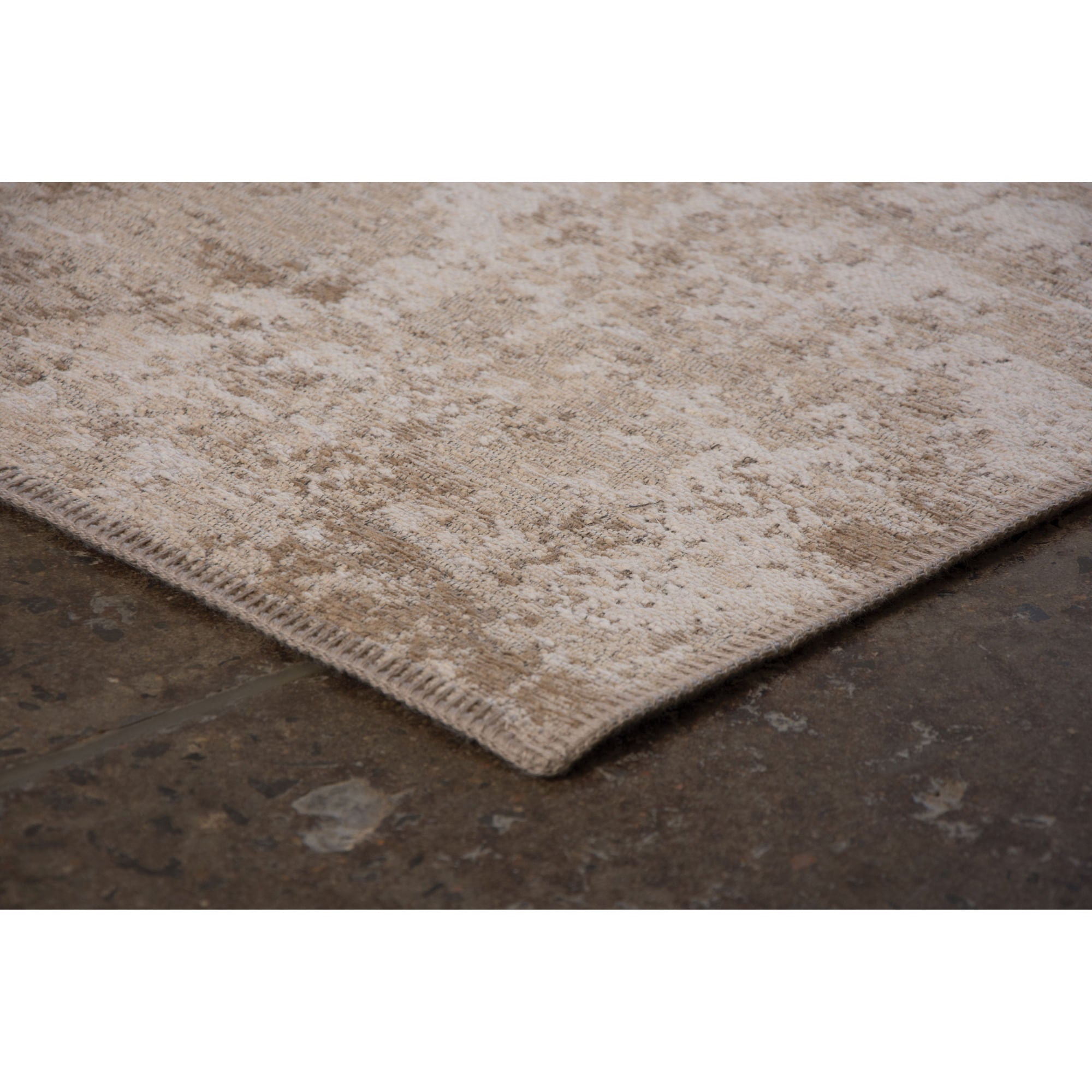 Monrovia - soft rug for adding comfort and warmth to any room | Image 2 | InSTYLE Home & Rugs