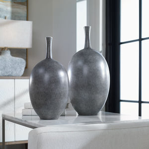 Riordan Vases, S/2 - modern accessories for a personalized living space | Image 1 | InSTYLE Home & Rugs