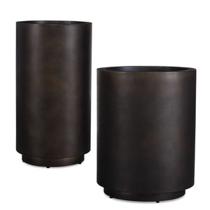 Volcan Indoor-Outdoor Planters, S/2 - perfect planters for your garden | Image 2 | InSTYLE Home & Rugs