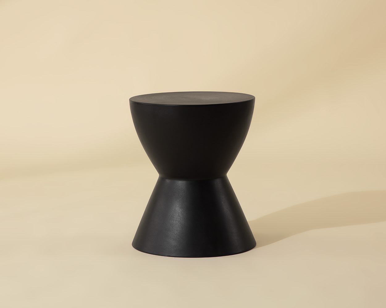 Logan End Table - sturdy tables for outdoor spaces | Image 1 | InSTYLE Home & Rugs