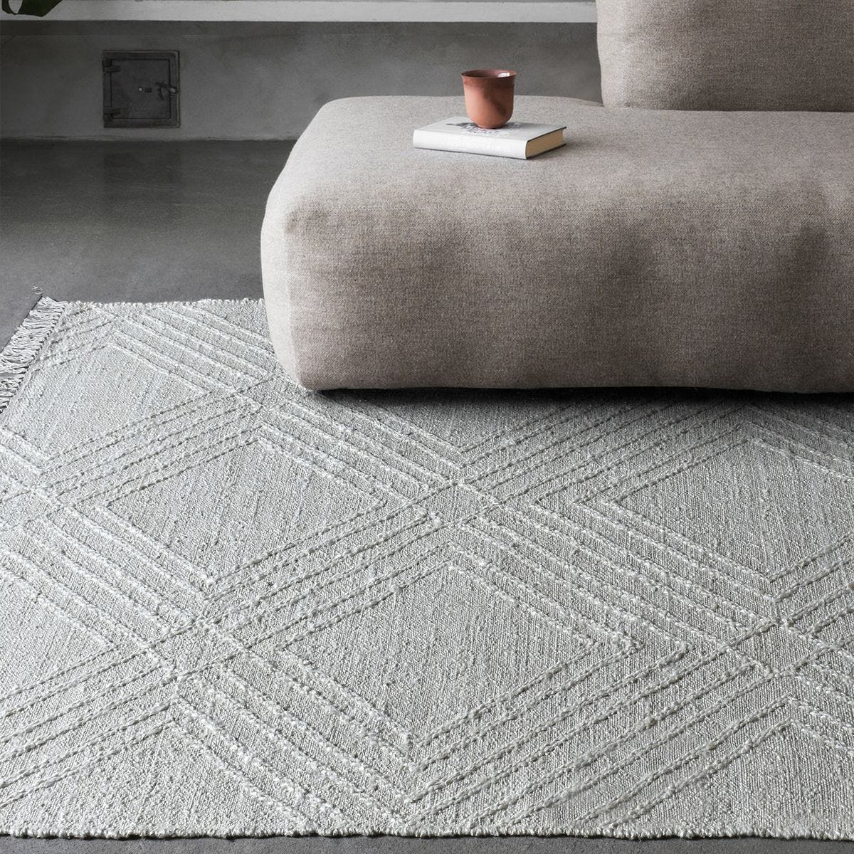 Aledo 71160-9 - durable rug perfect for high-traffic areas and stylish interiors | Image 1 | InSTYLE Home & Rugs