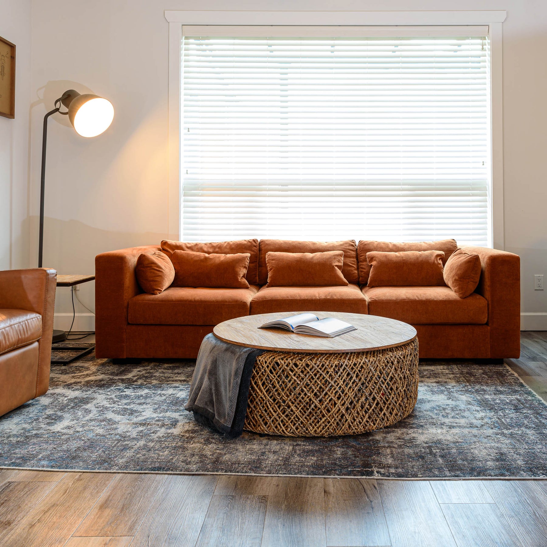 Las Vegas Clive Sofa - luxury sofa for any space | Image 2 | InSTYLE Home & Rugs