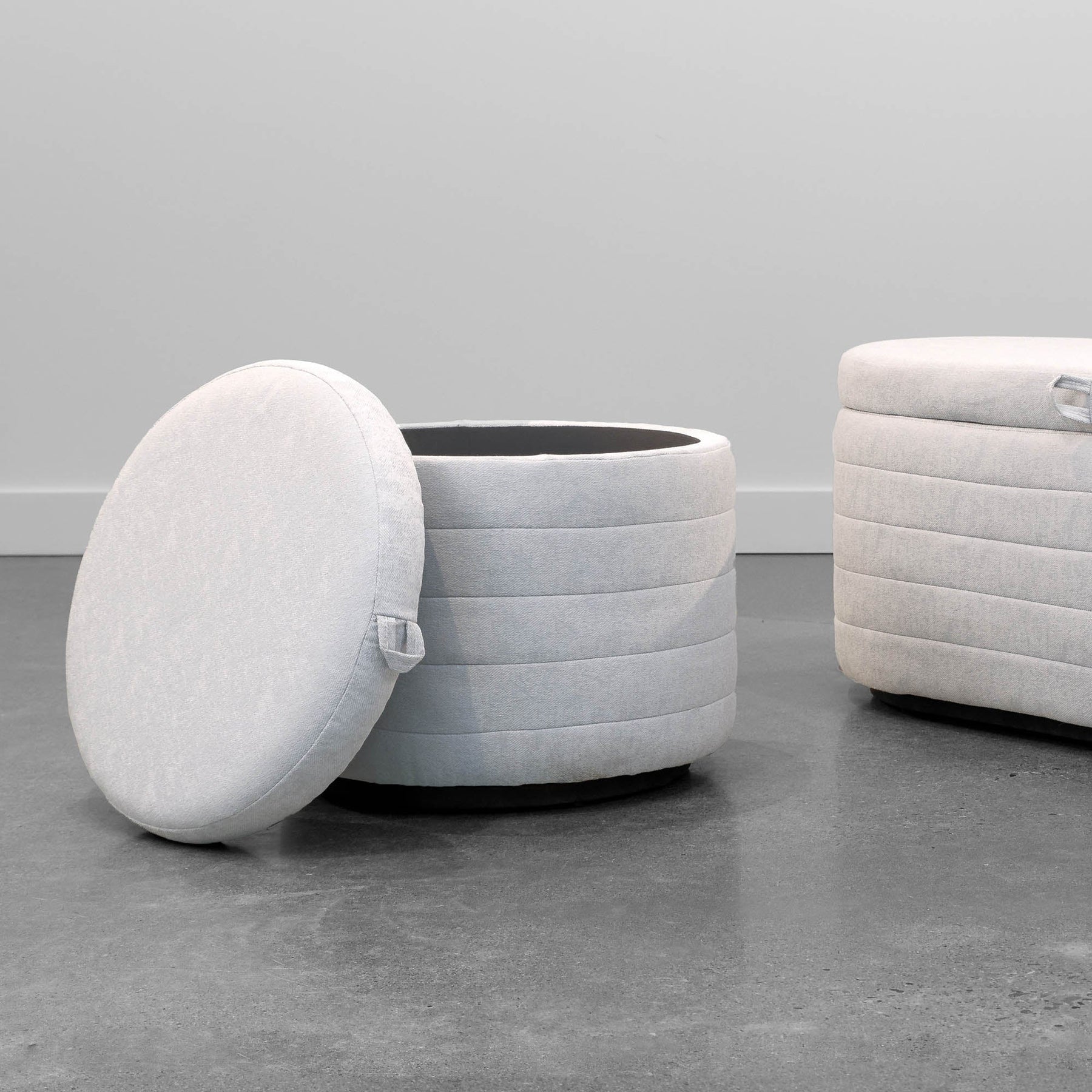 Elio Storage Ottoman - comfortable ottoman for any room | Image 2 | InSTYLE Home & Rugs