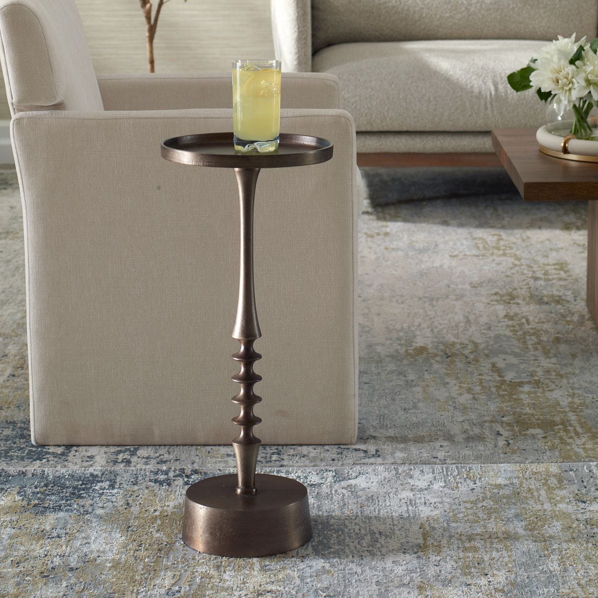 ACCENT TABLE w23064 - sleek design for modern homes | Image 1 | InSTYLE Home & Rugs