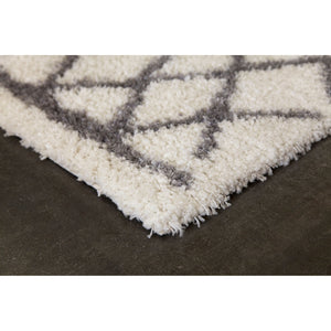 Carrara - stylish rug with modern patterns for a chic home decor | Image 3 | InSTYLE Home & Rugs
