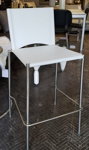 Victor Bar Stool Stackable - www.instylehome.ca