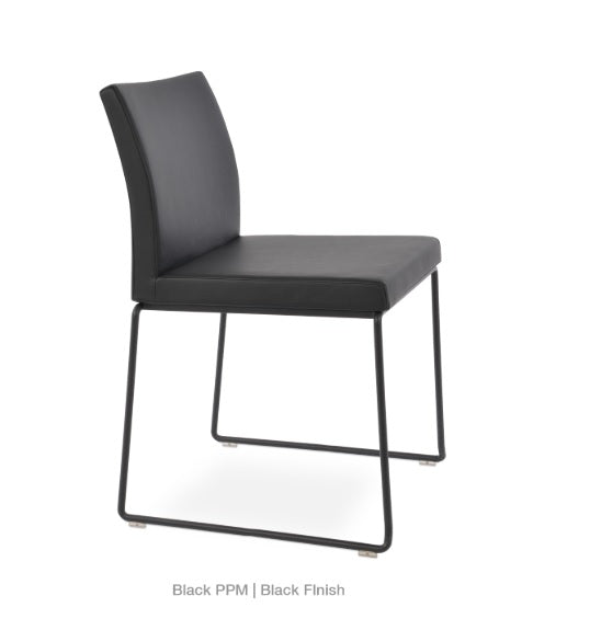 Aria wire chair stackable - www.instylehome.ca