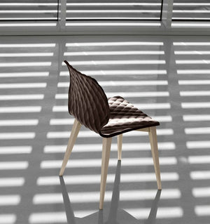 Uni-Ka 562 - modern accent chair with comfortable cushioning and sleek design | Image 3 | InSTYLE Home & Rugs