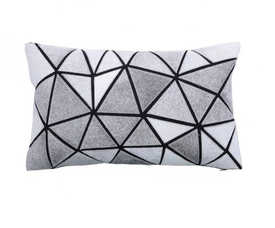 Burbank Pillow - www.instylehome.ca