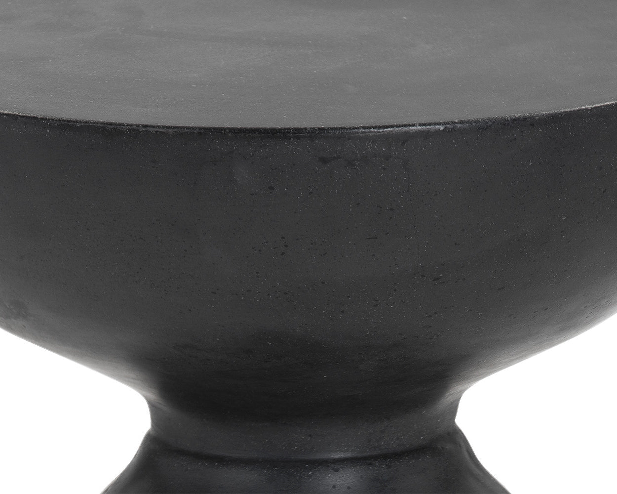 Goya End Table - perfect for patio accents | Image 8 | InSTYLE Home & Rugs