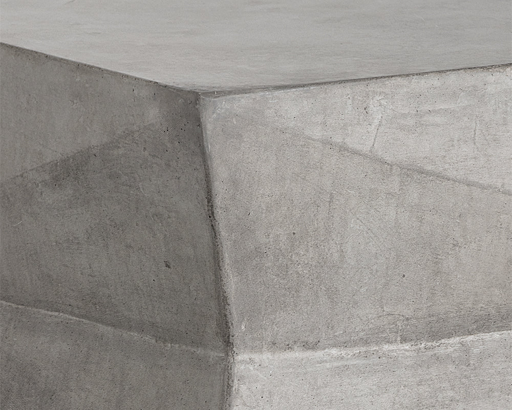 Niran End Table - functional tables for gardens | Image 4 | InSTYLE Home & Rugs