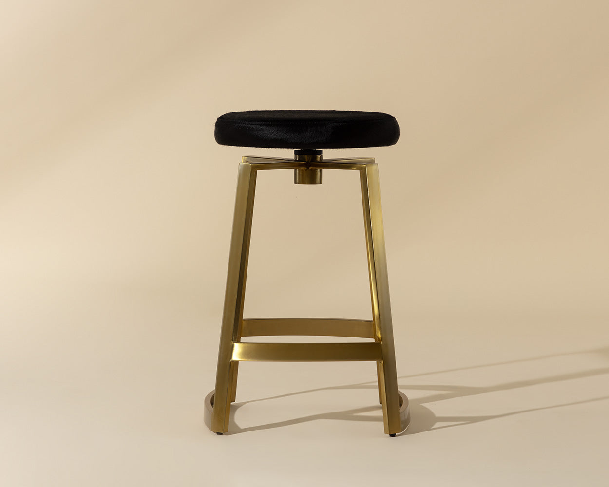 Hendrix Swivel Counter Stool - perfect for modern counters | Image 4 | InSTYLE Home & Rugs