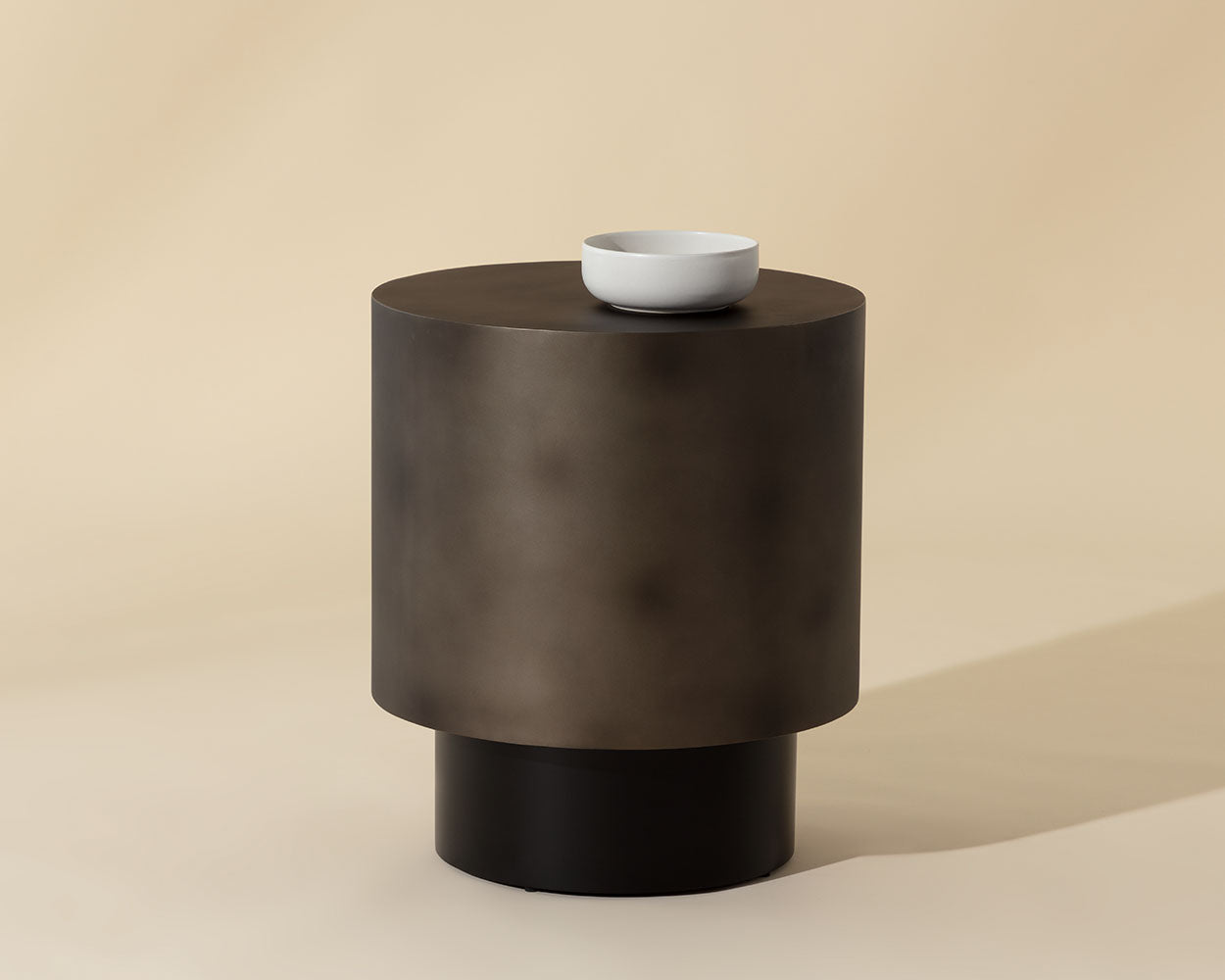 Bernaby End Table - functional design with style | Image 4 | InSTYLE Home & Rugs