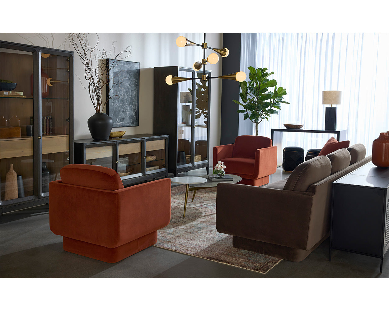 Everton Sofa - luxury sofas for any space | Image 2 | InSTYLE Home & Rugs