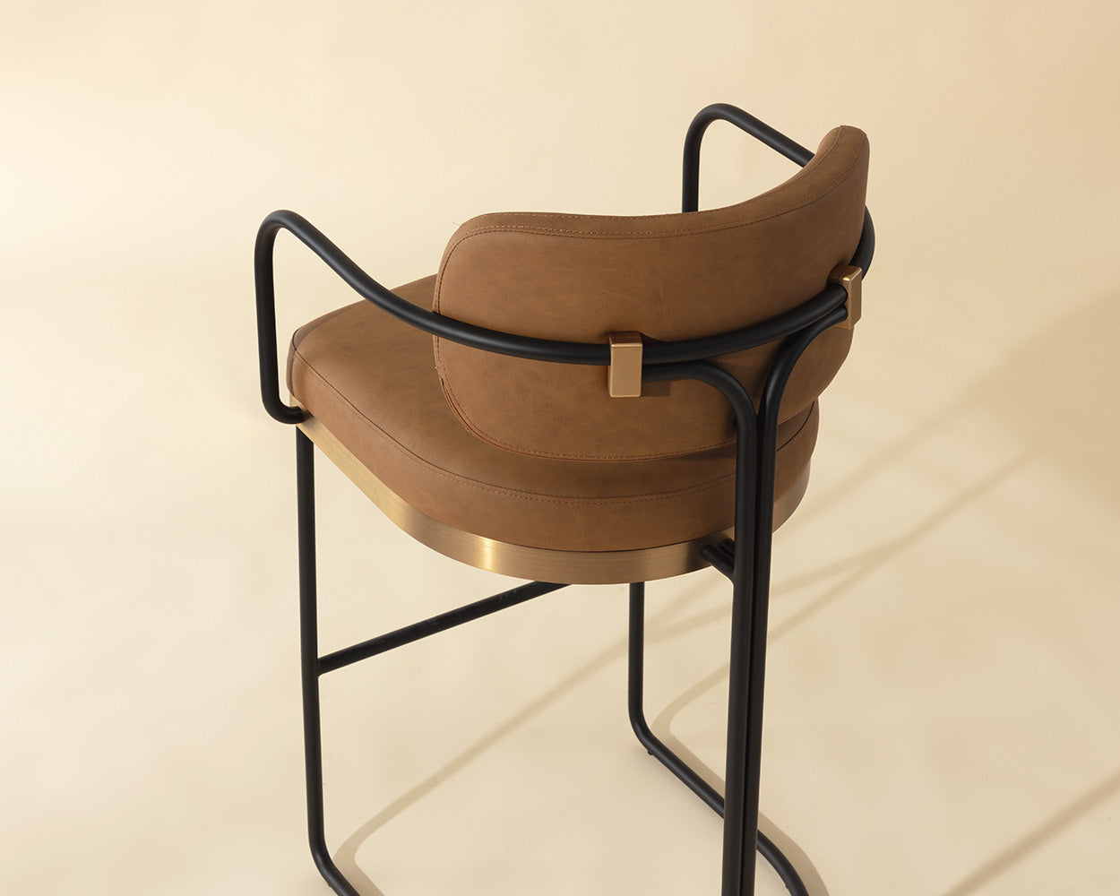 Jalen Counter Stool - ergonomic design for comfort | Image 5 | InSTYLE Home & Rugs