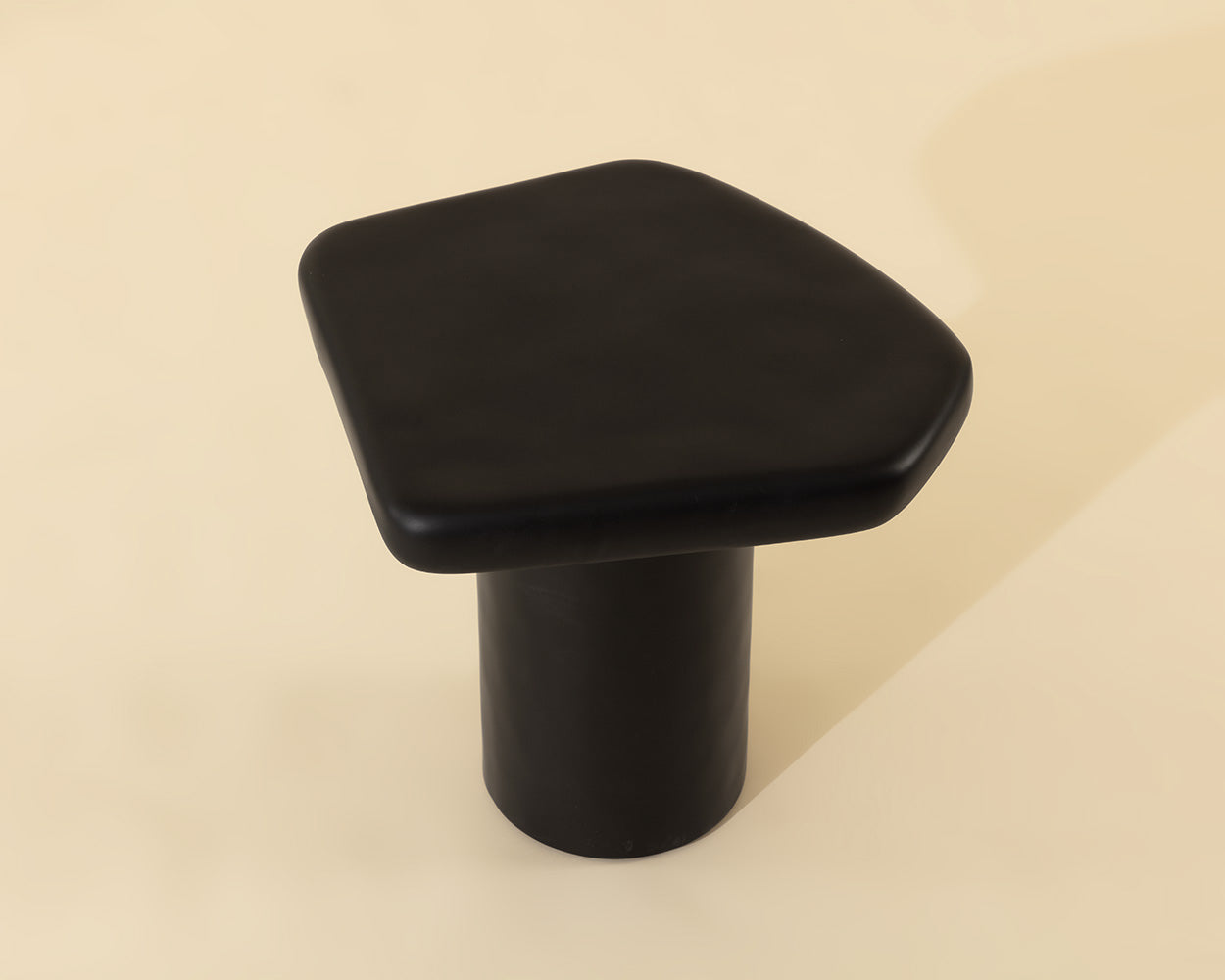 Detti End Table - sturdy tables for outdoor spaces | Image 3 | InSTYLE Home & Rugs