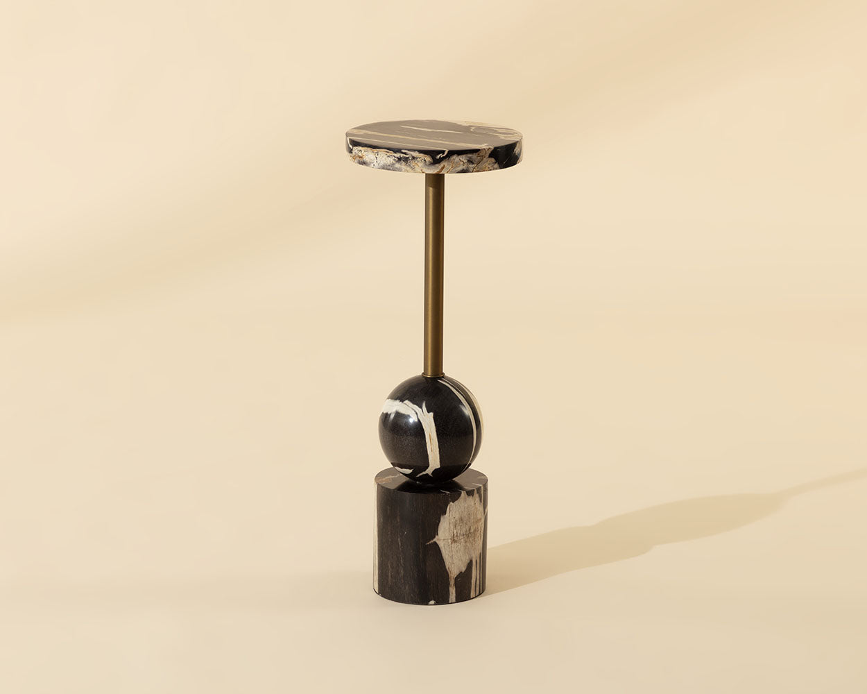Jiwu End Table - functional design with style | Image 1 | InSTYLE Home & Rugs