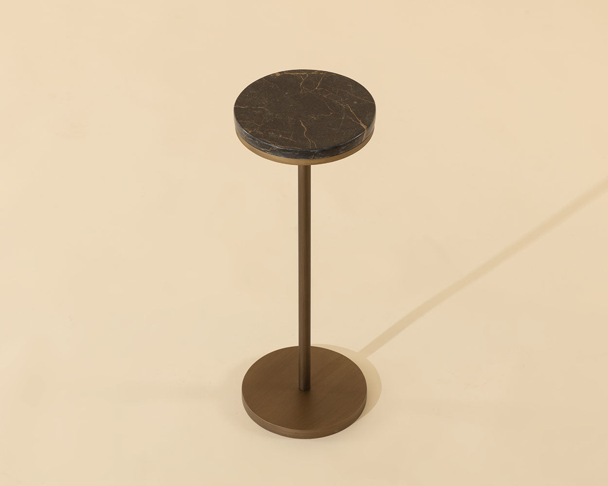 Ivor End Table - functional design with style | Image 4 | InSTYLE Home & Rugs