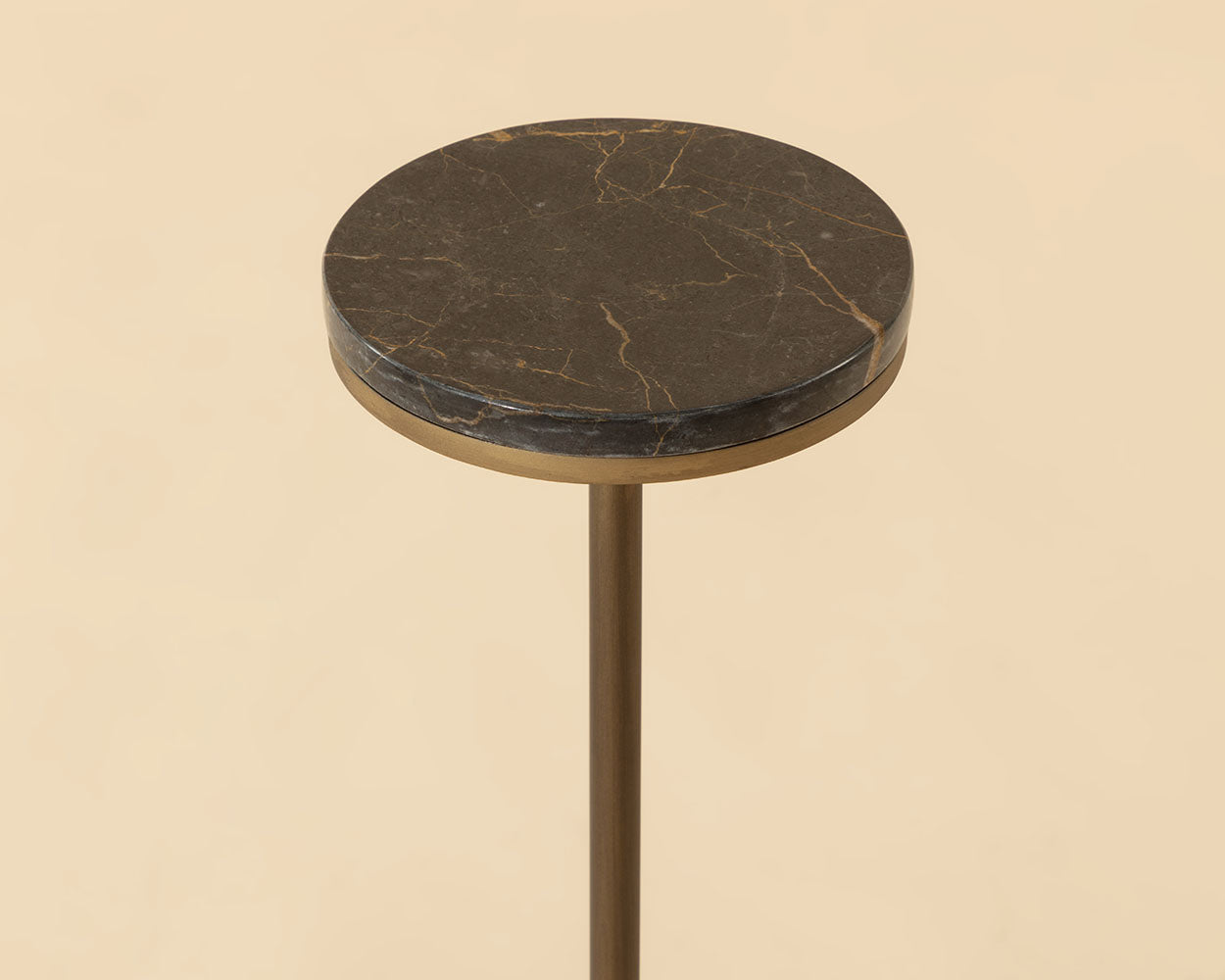 Ivor End Table - functional design with style | Image 5 | InSTYLE Home & Rugs