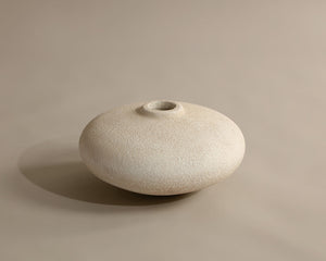 Eryne Vase - decorative vase for enhancing your home decor with vibrant colors | Image 3 | InSTYLE Home & Rugs