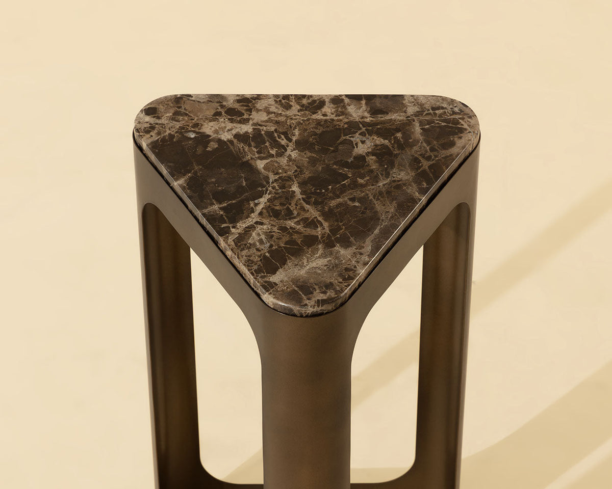 Alarion End Table - functional design with style | Image 5 | InSTYLE Home & Rugs