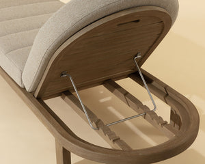 Solstice Lounger