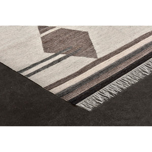 Bedouin - luxurious bed for modern homes | Image 3 | InSTYLE Home & Rugs