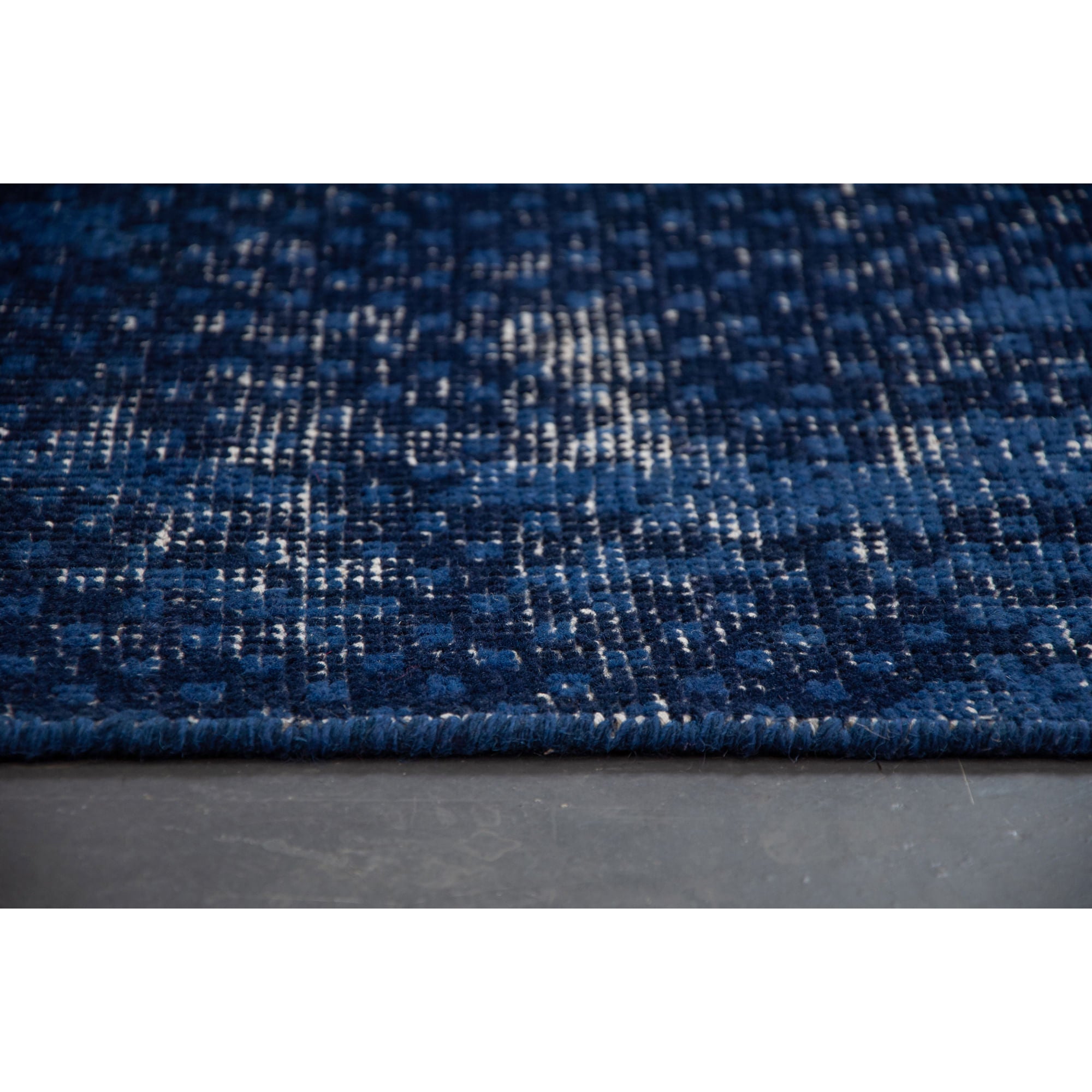 Abigail - stylish rug with modern patterns for a chic home decor | Image 4 | InSTYLE Home & Rugs