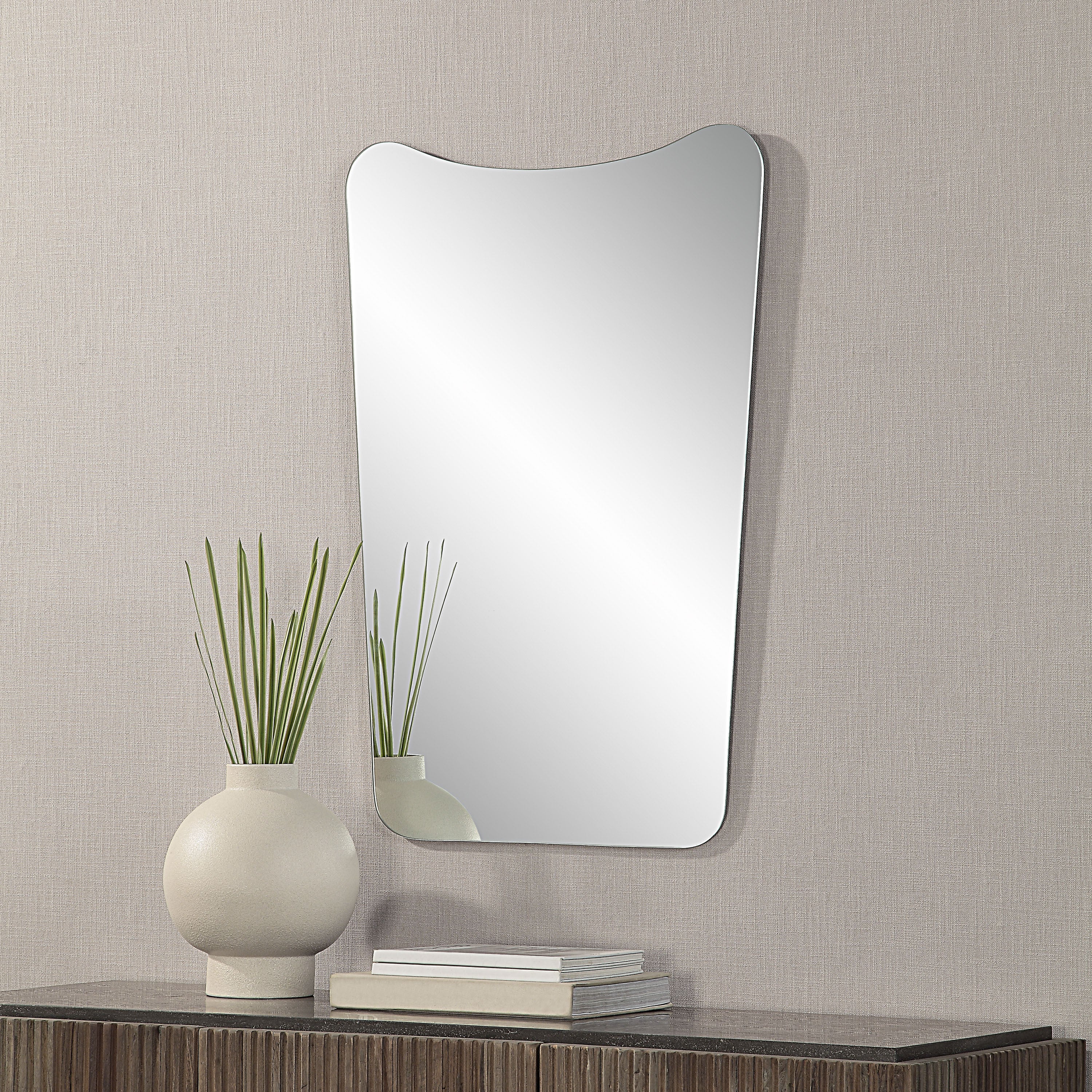 Selene - perfect for enhancing light and creating a sense of space | Image 4 | InSTYLE Home & Rugs