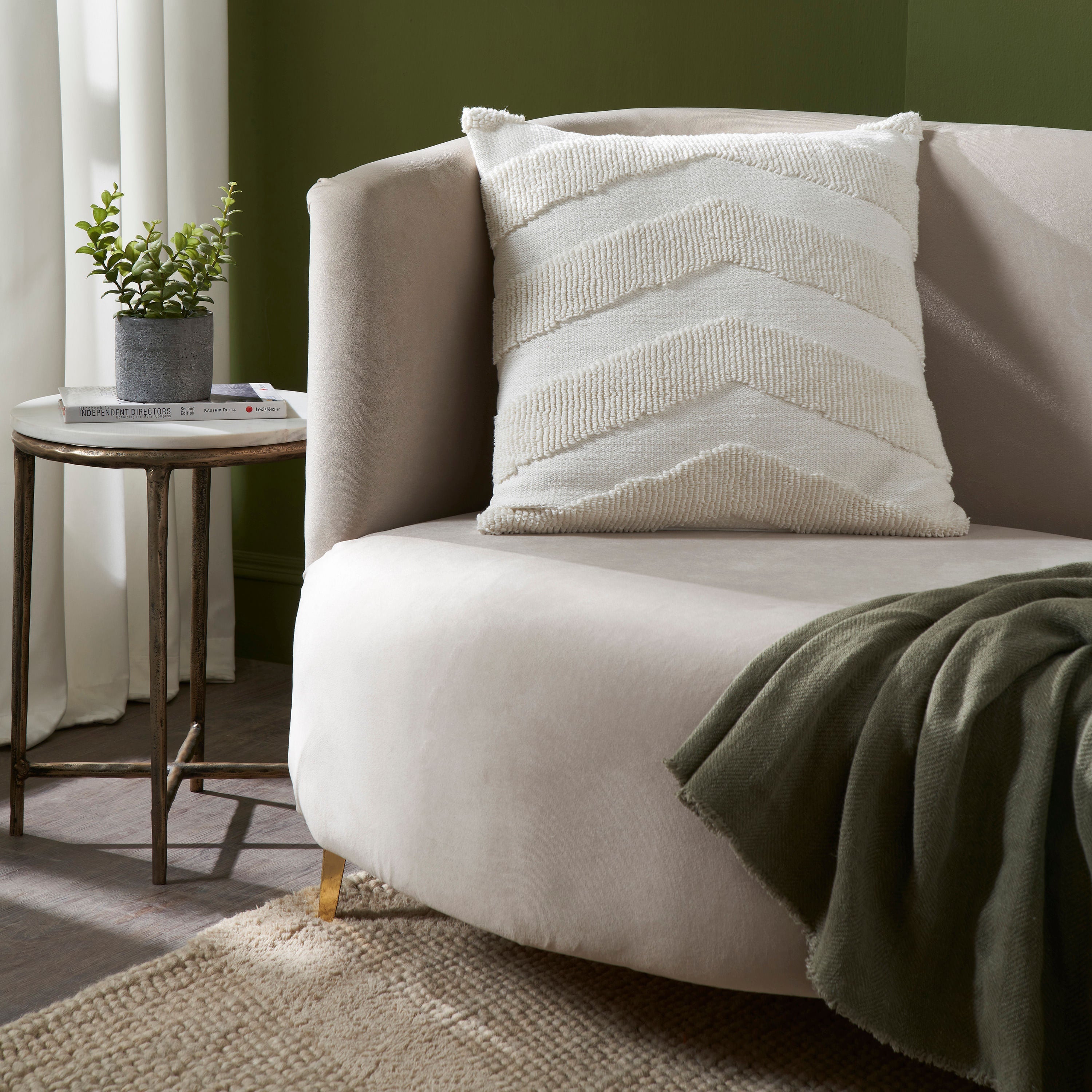 Chiara* PWFL1453 - premium pillow for luxurious comfort and restful sleep | Image 4 | InSTYLE Home & Rugs