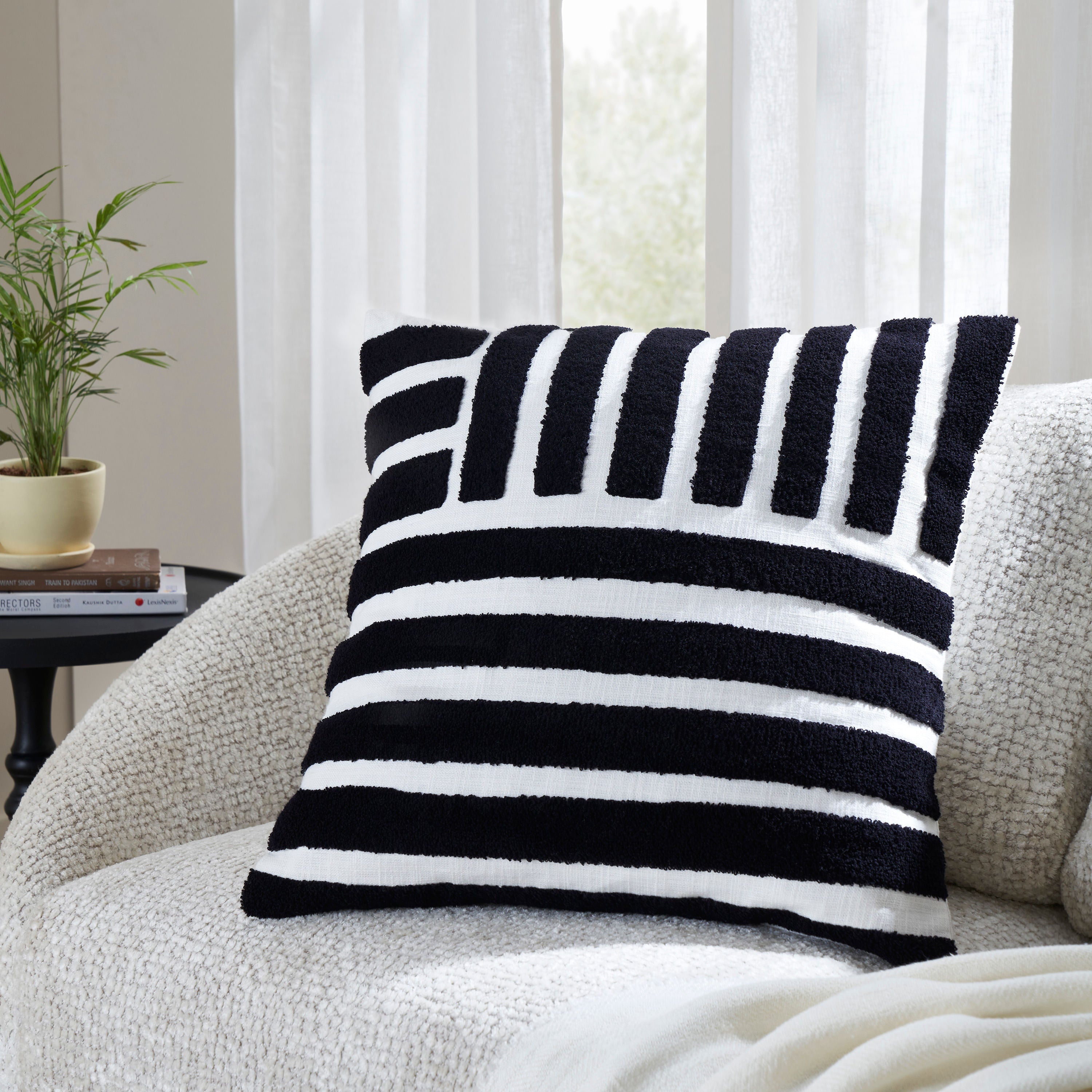 Stella* - soft pillow perfect for lounging and relaxation | Image 4 | InSTYLE Home & Rugs