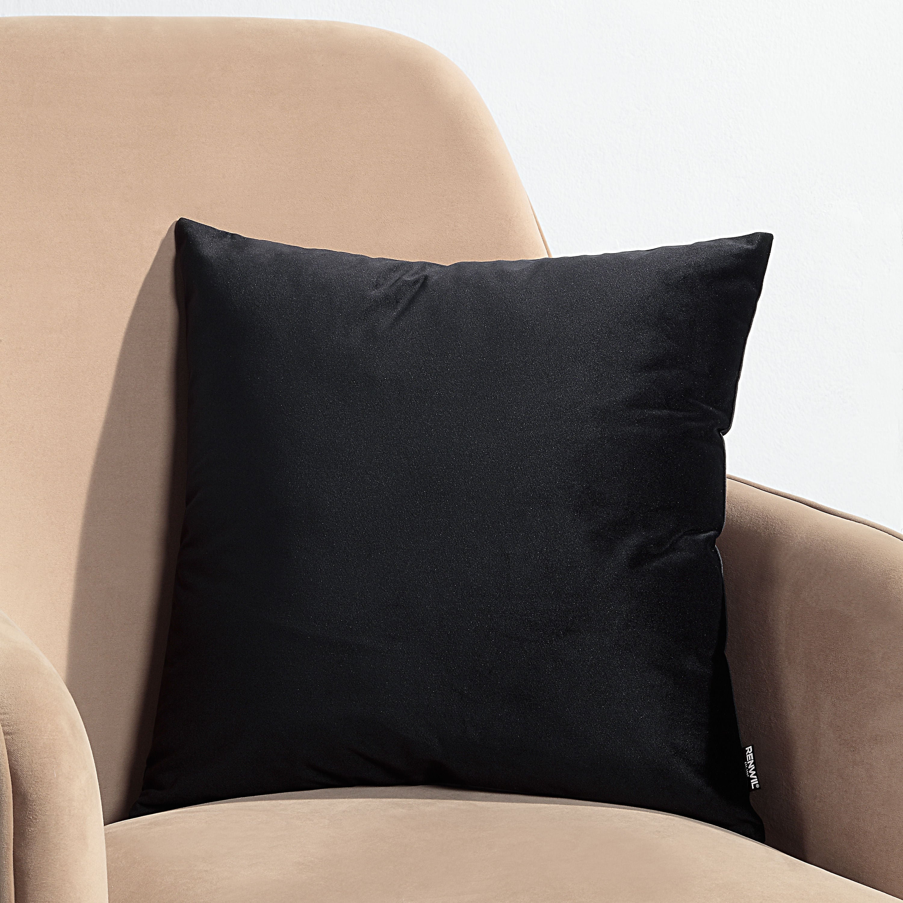 Dianthus - premium pillow for luxurious comfort and restful sleep | Image 4 | InSTYLE Home & Rugs