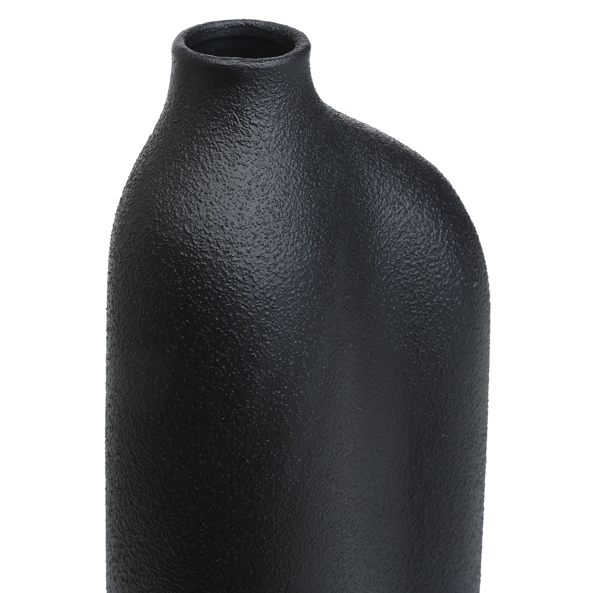 Challenger - modern accessories for a personalized living space | Image 3 | InSTYLE Home & Rugs