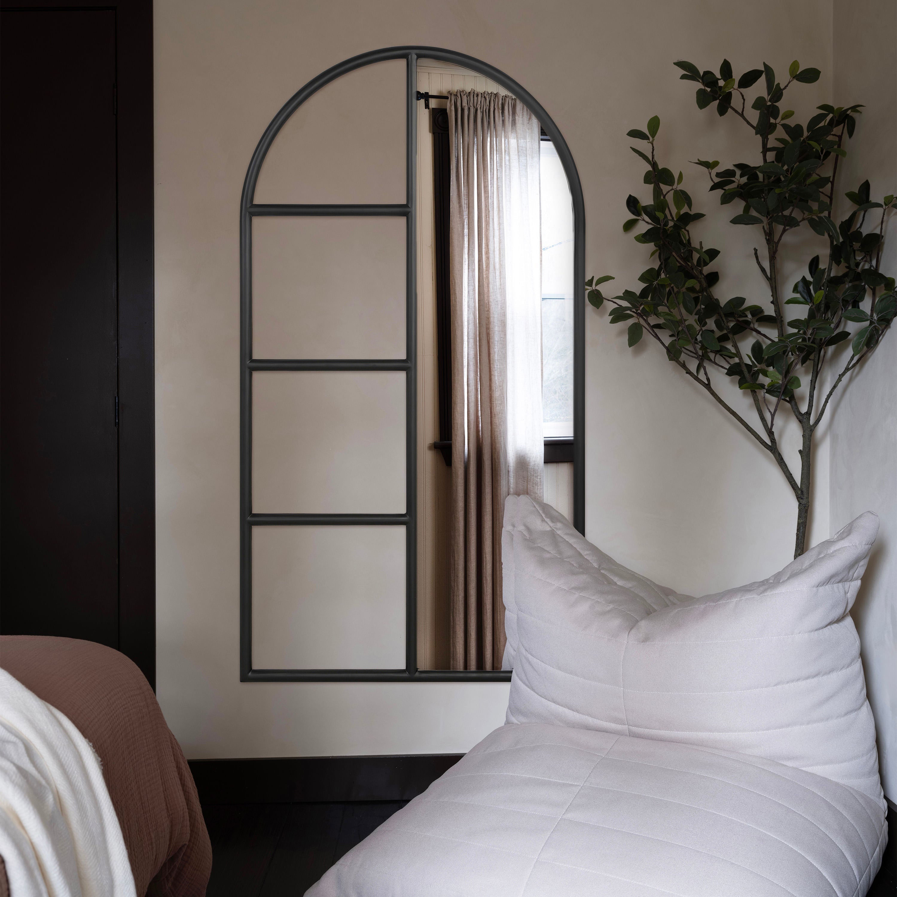 Trellis - perfect for enhancing light and creating a sense of space | Image 4 | InSTYLE Home & Rugs