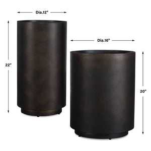 Volcan Indoor-Outdoor Planters, S/2 - perfect planters for your garden | Image 6 | InSTYLE Home & Rugs
