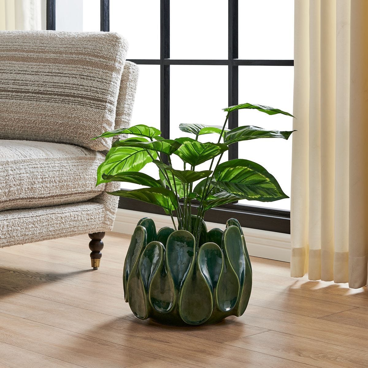 Petal Pinch Indoor-Outdoor Bowl - stylish decorative bowl to enhance your home decor | Image 1 | InSTYLE Home & Rugs