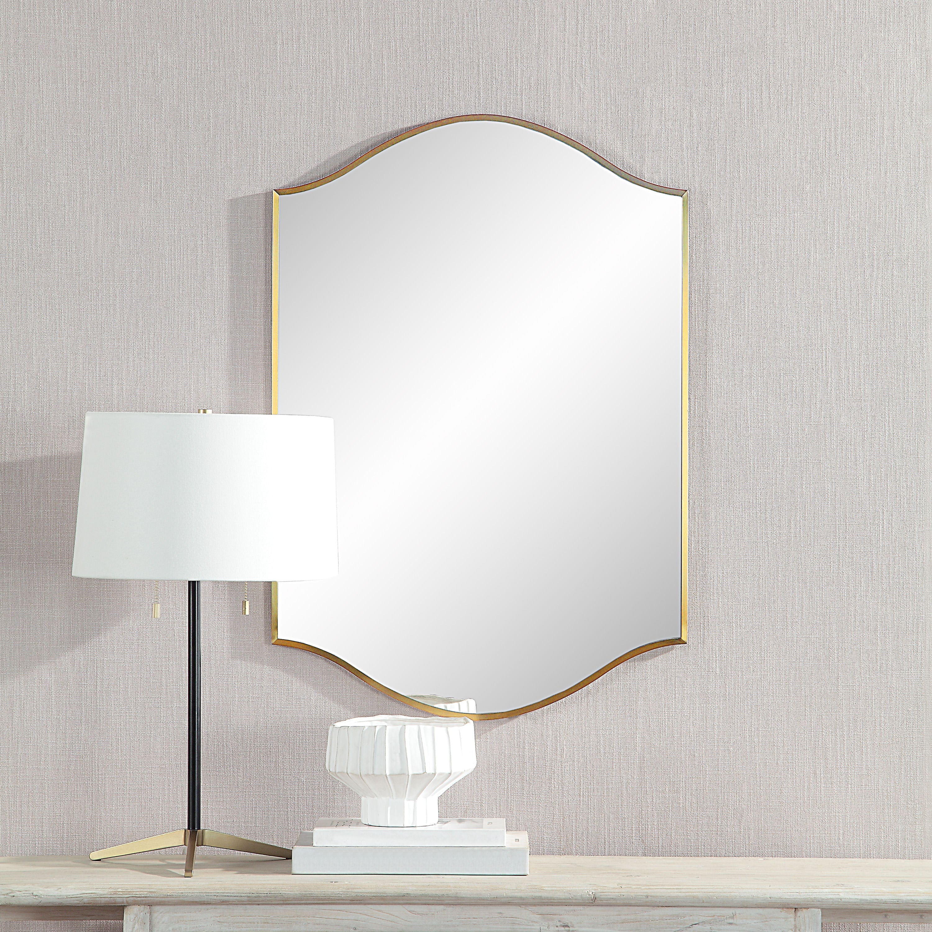Florianne - perfect for enhancing light and creating a sense of space | Image 4 | InSTYLE Home & Rugs