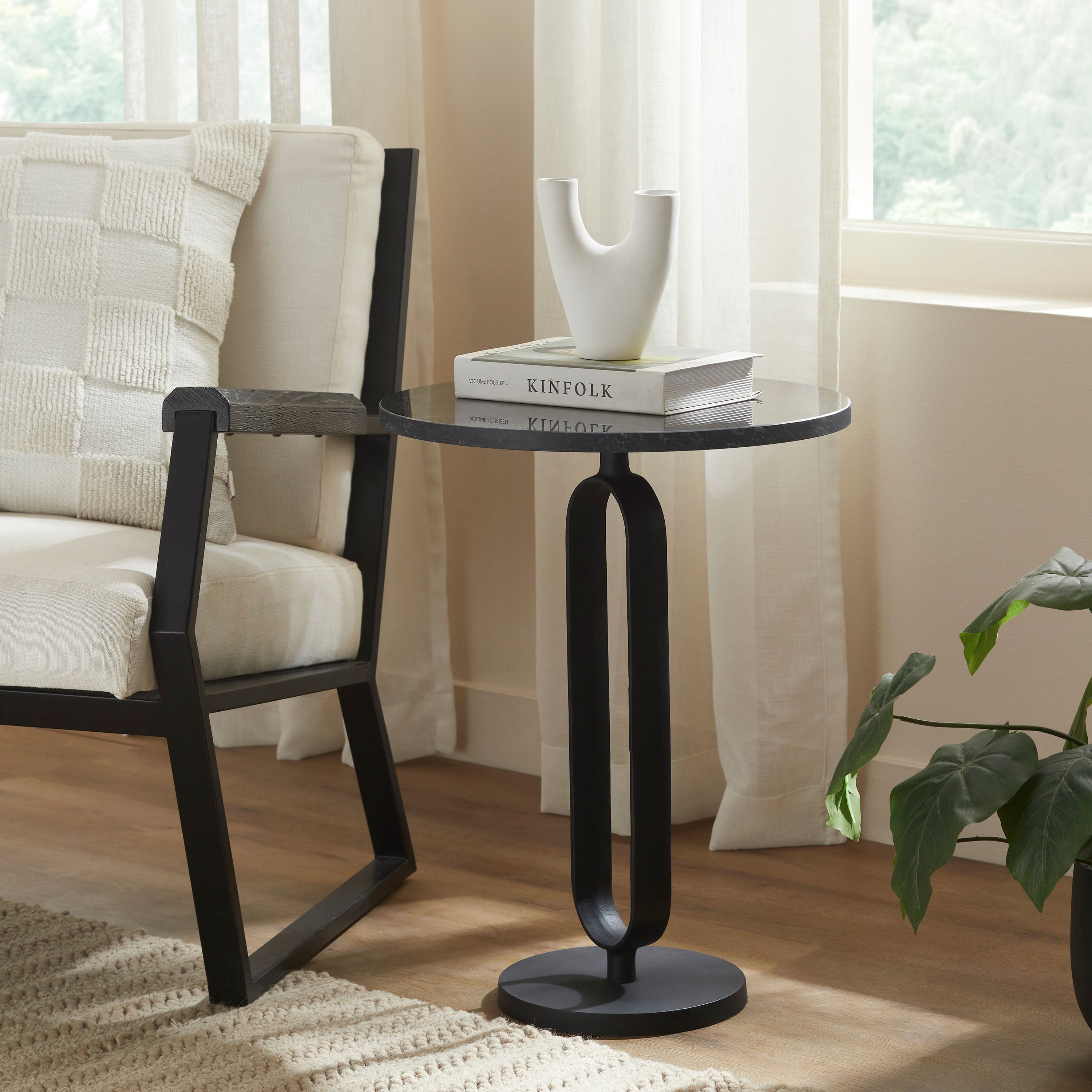 Eryx* - functional accent table with unique design for any room | Image 4 | InSTYLE Home & Rugs