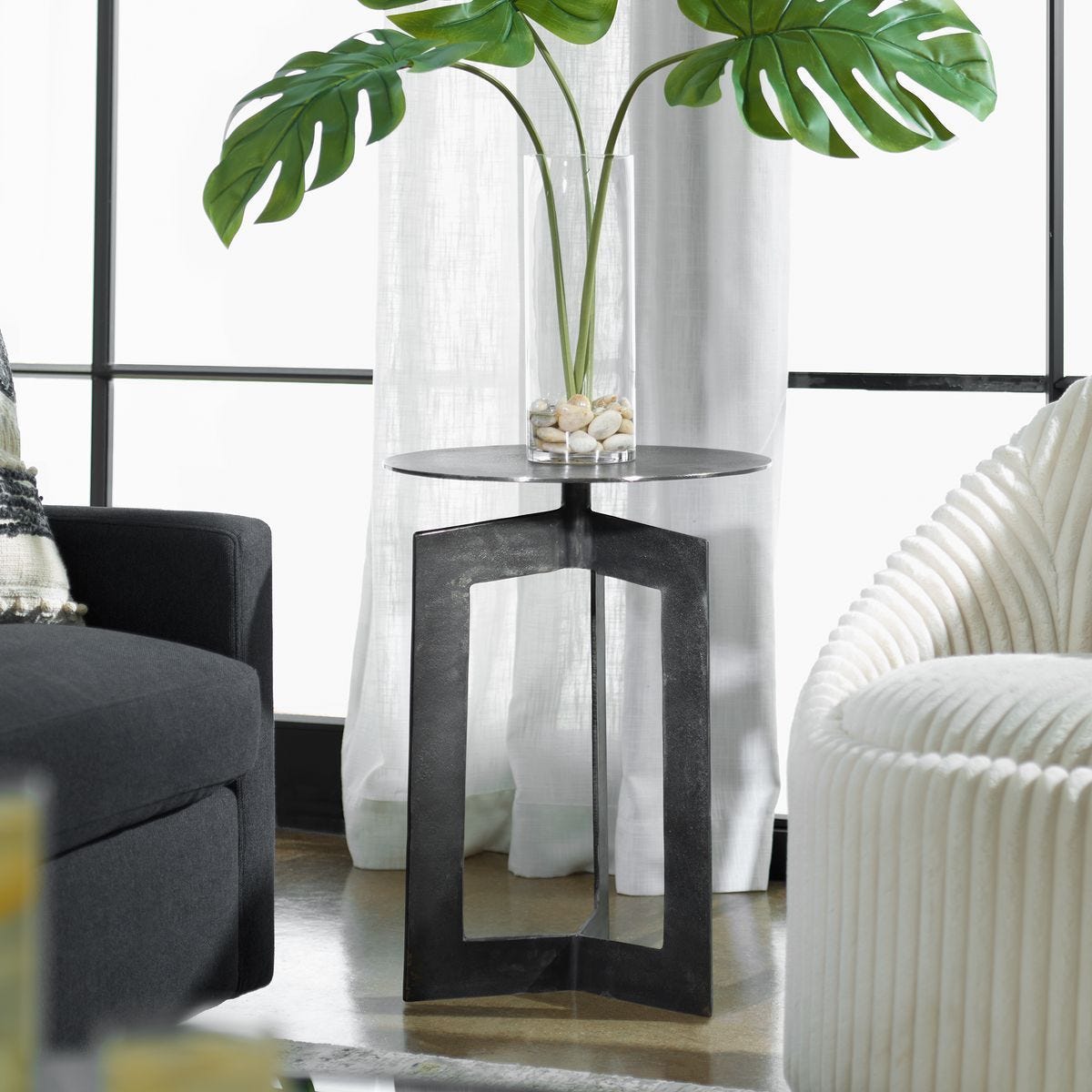Deltoid Accent Table - functional accent table with unique design for any room | Image 1 | InSTYLE Home & Rugs
