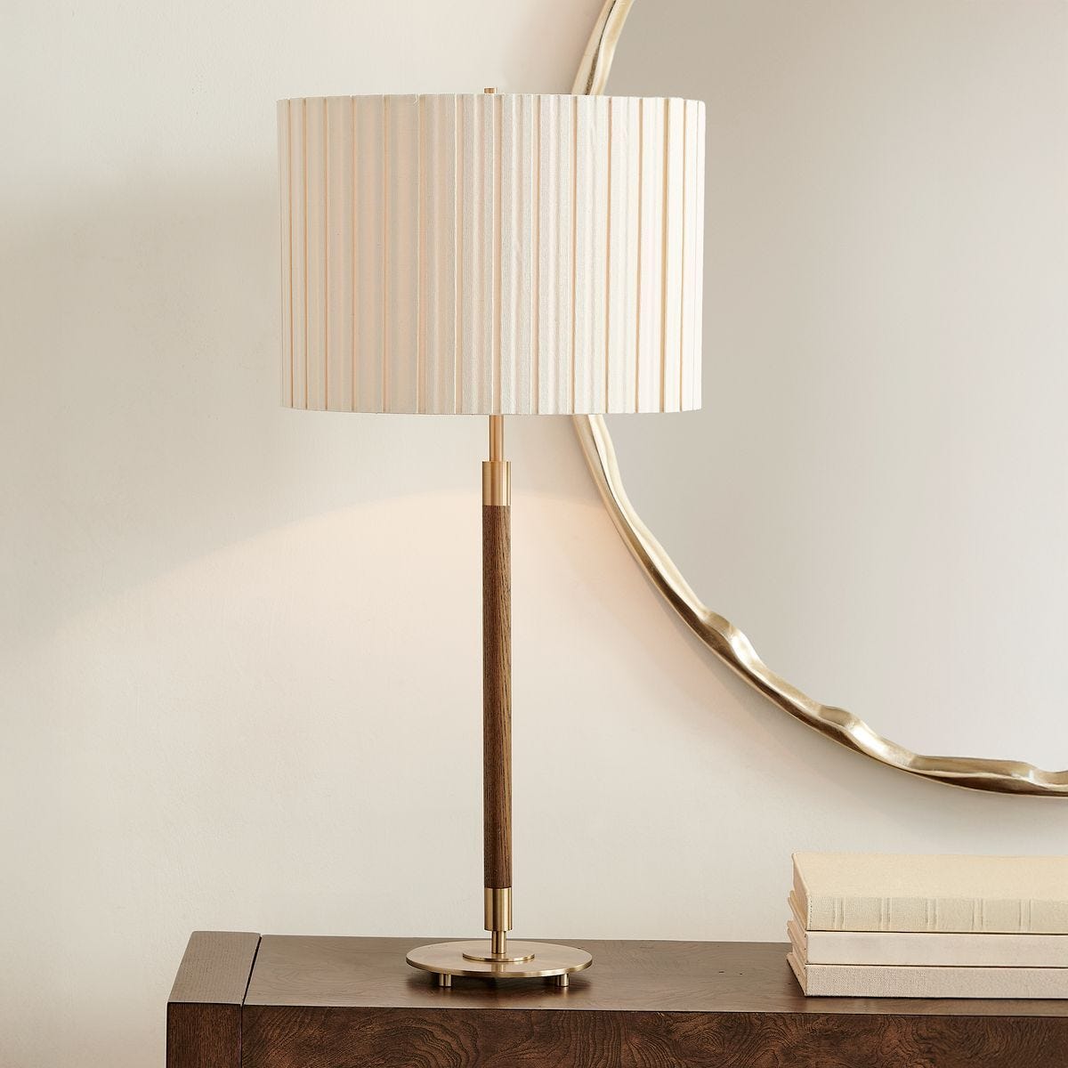 Iliana Table Lamp - chic table lamp for any room | Image 1 | InSTYLE Home & Rugs