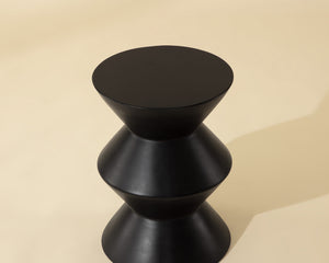 Union End Table - perfect for patio accents | Image 4 | InSTYLE Home & Rugs
