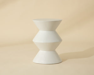 Union End Table - perfect for patio accents | Image 1 | InSTYLE Home & Rugs