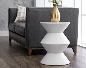 Union End Table - perfect for patio accents | Image 3 | InSTYLE Home & Rugs