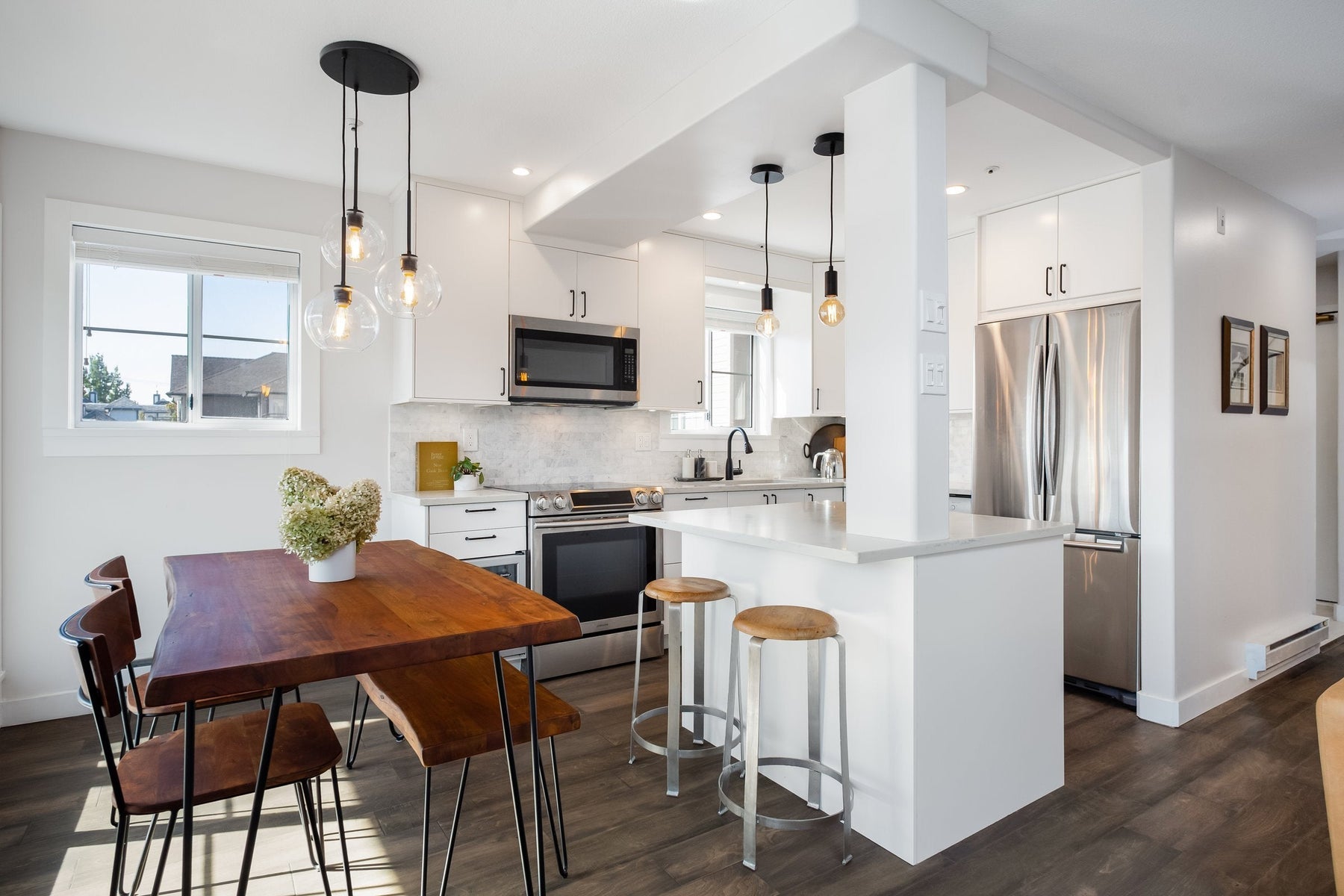 Organic Bench - durable bench with modern style | Image 2 | InSTYLE Home & Rugs