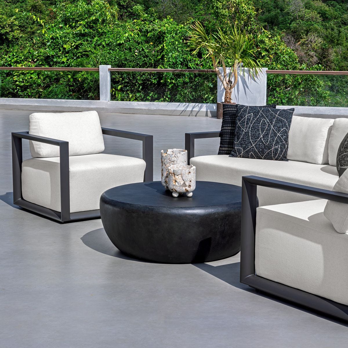 Remsen Outdoor Lounge Chair, Java Black/Oyster - perfect for casual unwinding | Image 8 | InSTYLE Home & Rugs