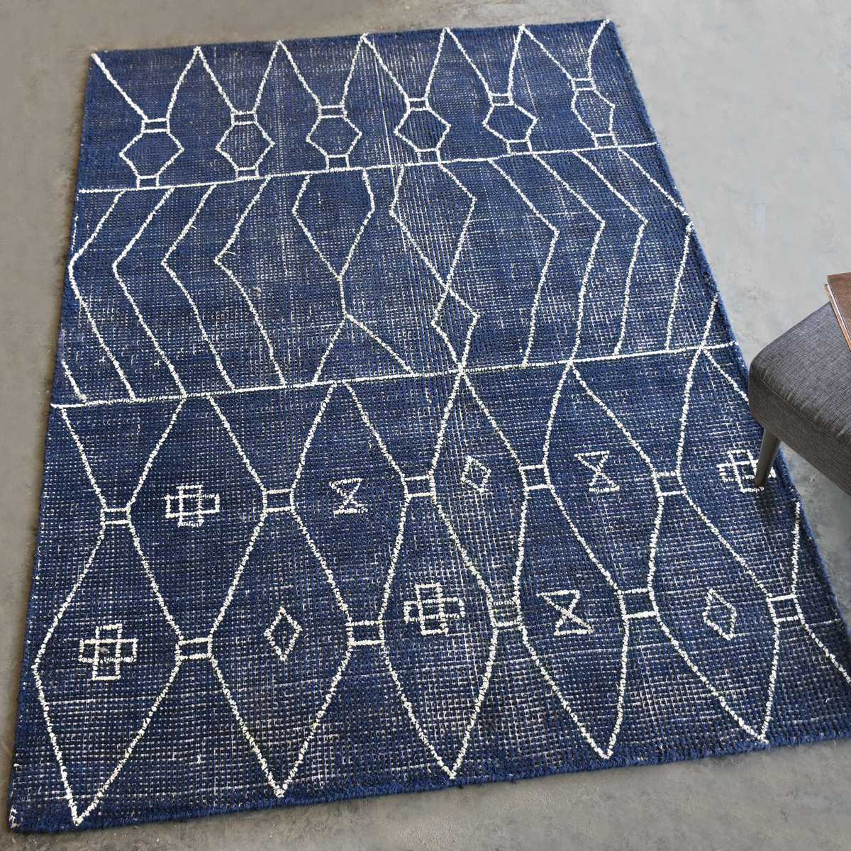 Fressia 71147-8 - durable rug perfect for high-traffic areas and stylish interiors | Image 1 | InSTYLE Home & Rugs