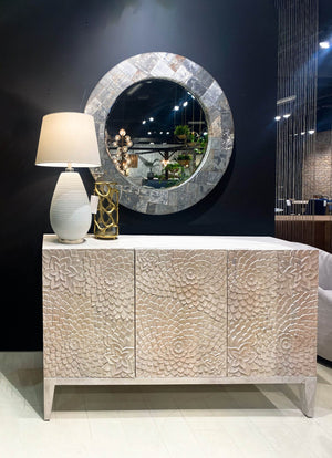 Arcadia Round Mirror 42" - full-length mirror for creating the illusion of space and light | Image 5 | InSTYLE Home & Rugs