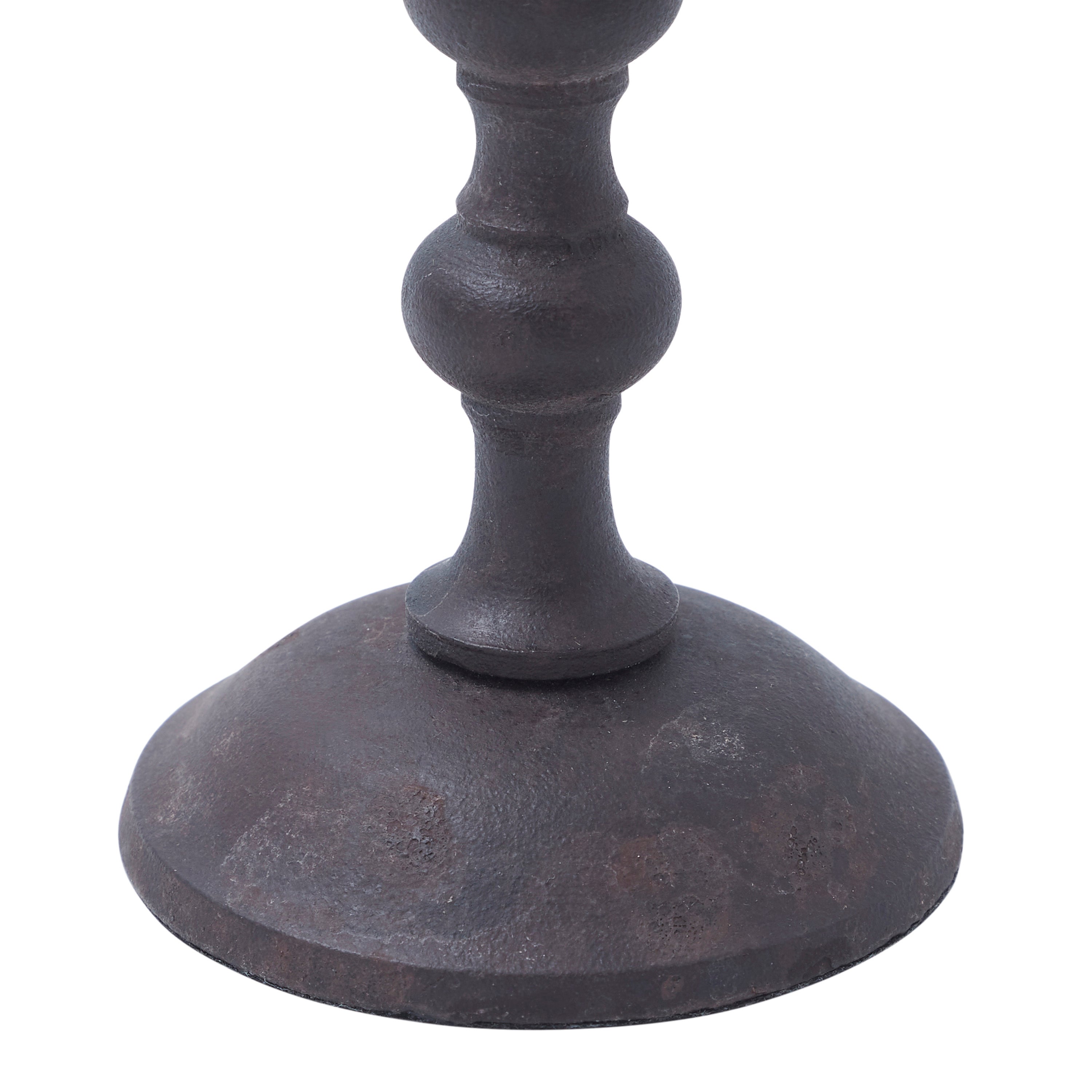 Kailani - elegant candle holders to create a cozy ambiance | Image 9 | InSTYLE Home & Rugs